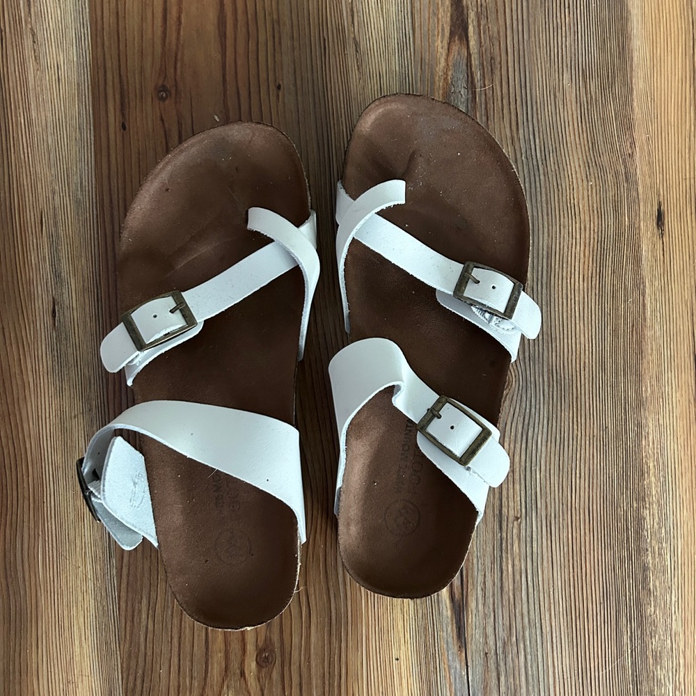 Sandals 9 Women’s